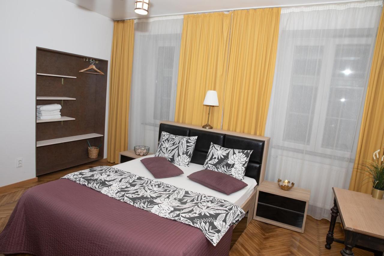 Poarta Schei Apartment Brasov Ngoại thất bức ảnh